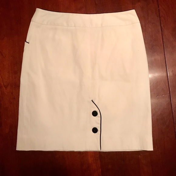Pencil Skirt Size 0 - Picture 8 of 9